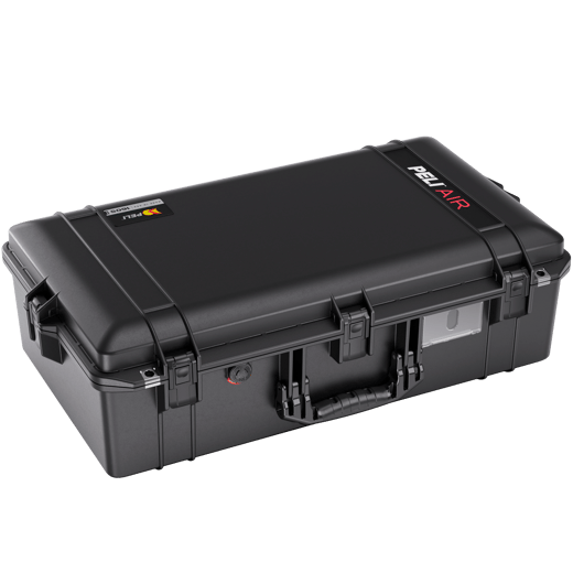 1605_PELI_Black_Closed_01a.628